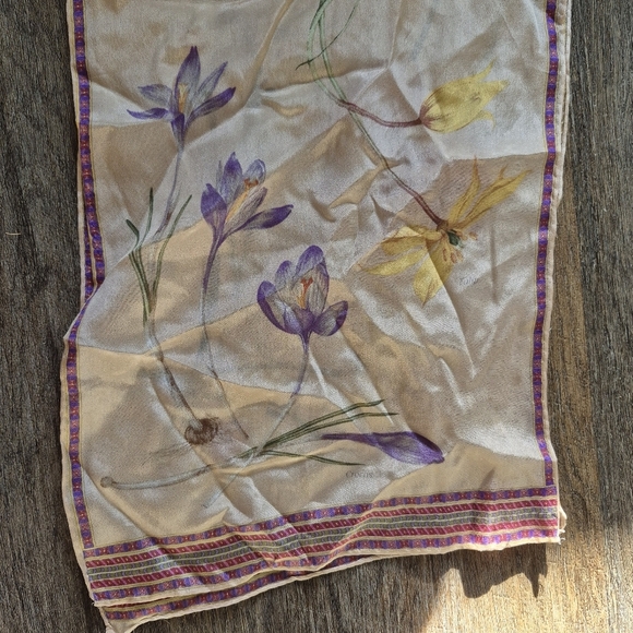Liz Claiborne Vintage Floral Silk Scarf with Purple and Pink Accents - Picture 4 of 8
